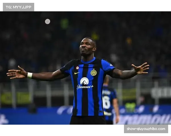 意甲赛场尤文锋霸弗拉霍维奇与奥蓬达火热竞争引发球迷热议